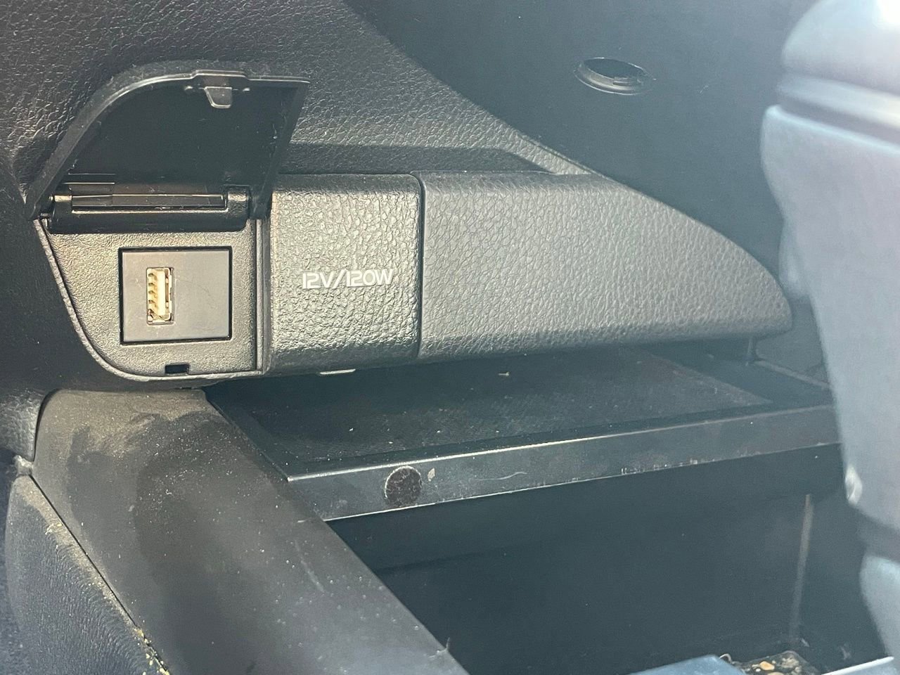 Used 2023 Toyota Camry SE w/ Convenience Package image 8