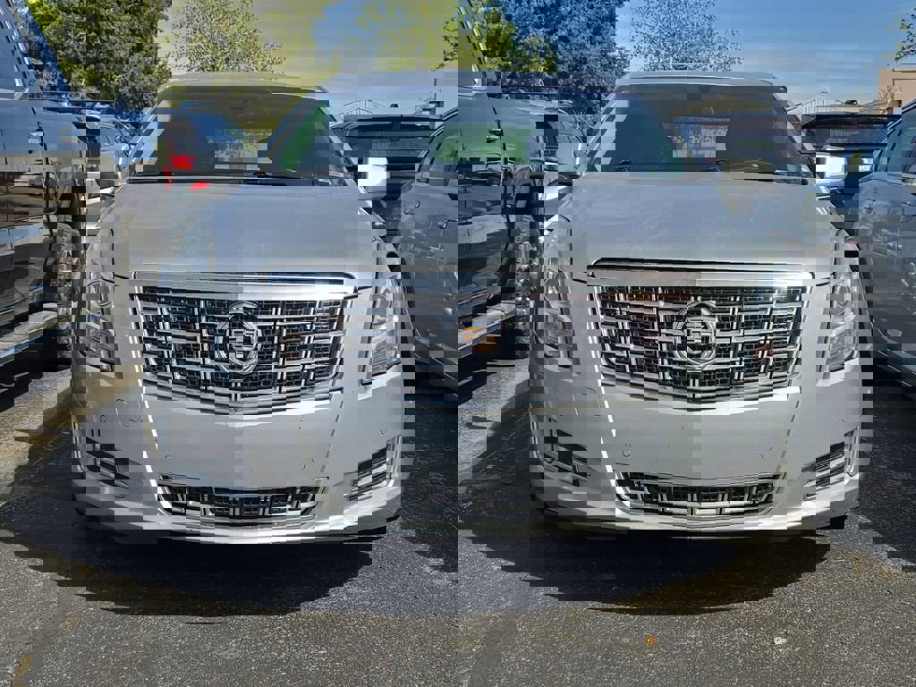 Used 2014 Cadillac XTS Luxury FWD image 5