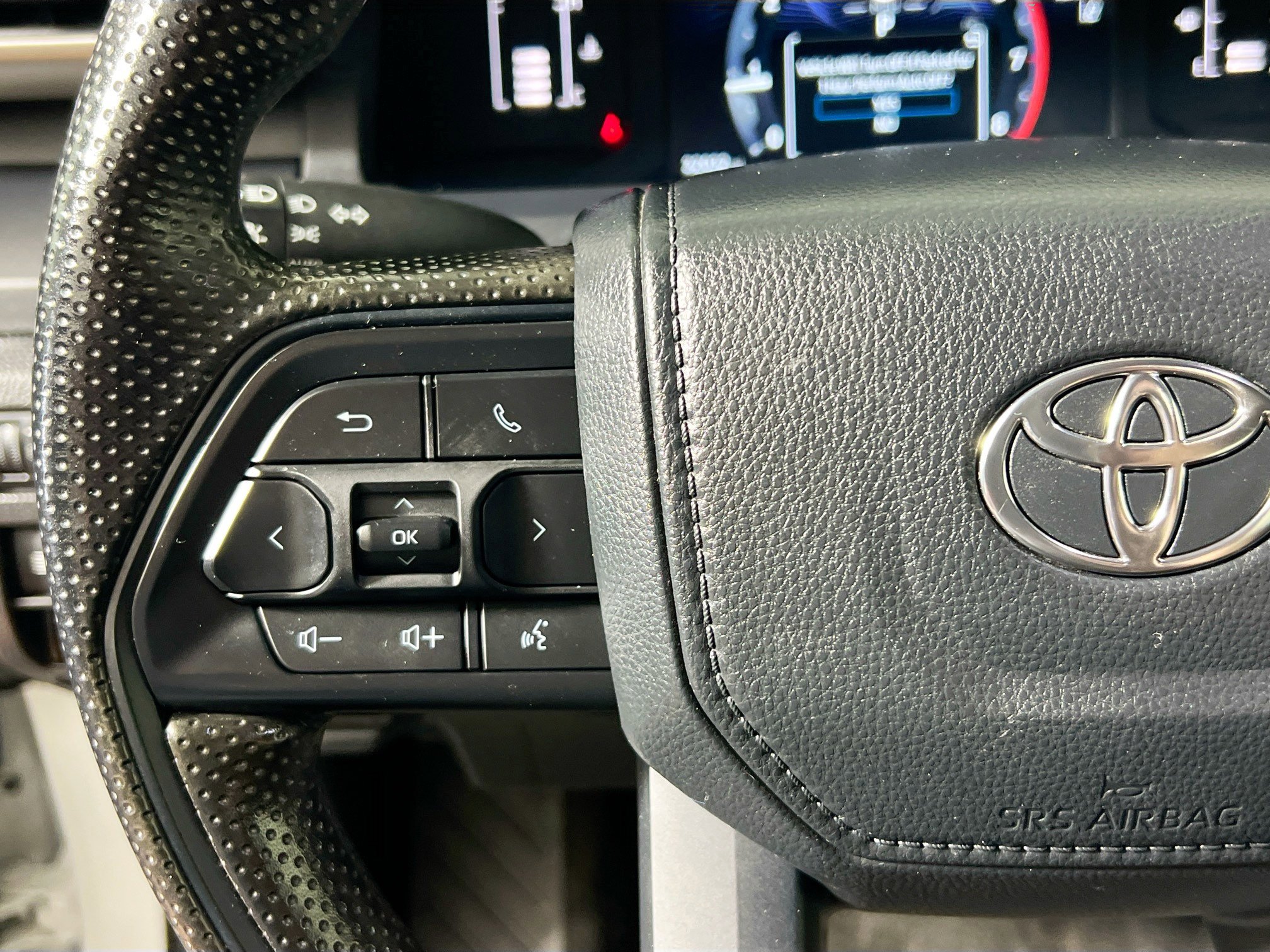 Used 2024 Toyota Tacoma SR image 18