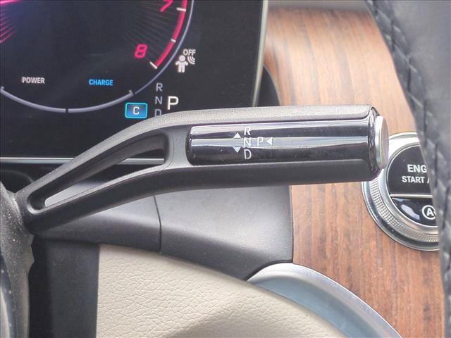Used 2024 Mercedes-Benz GLC 300 4MATIC image 12