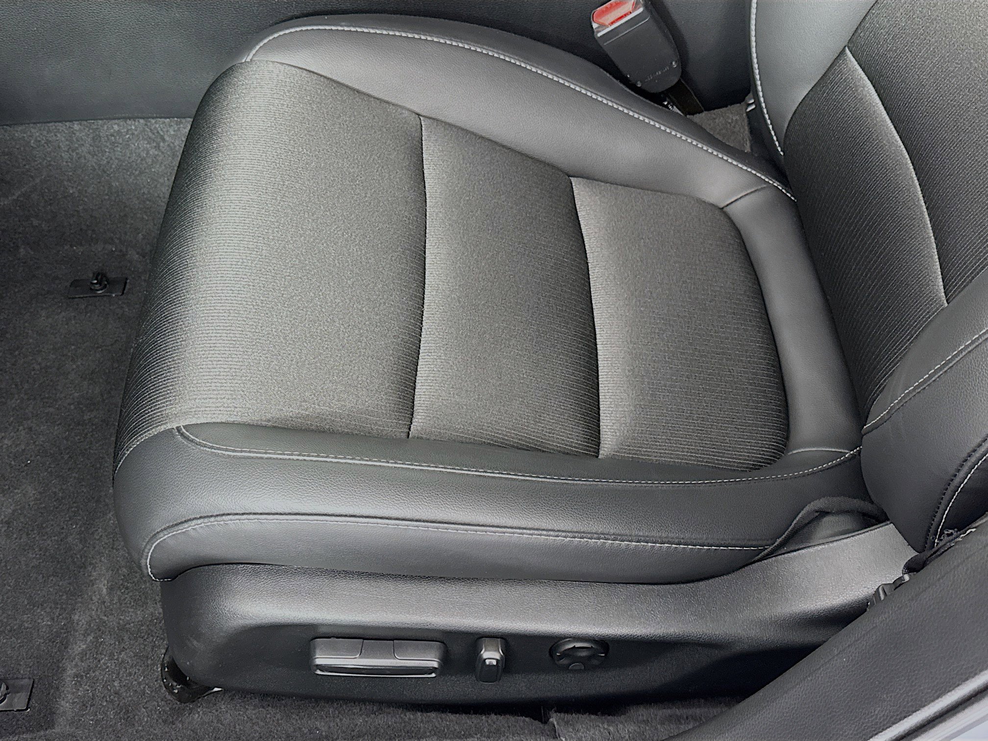 Certified 2022 Honda Accord Sport image 18