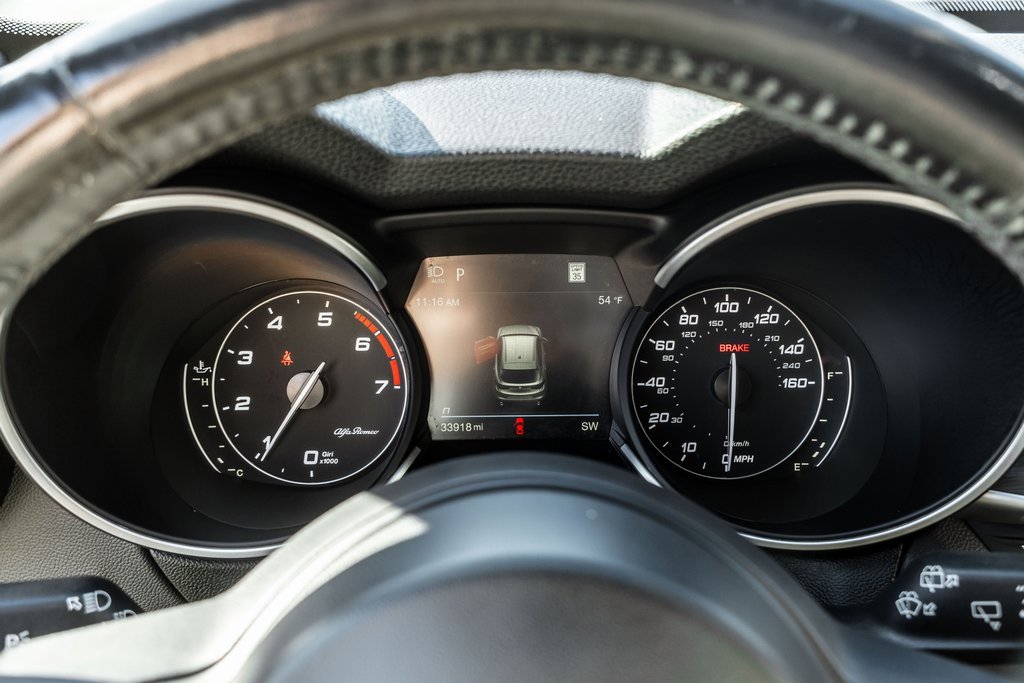 Used 2022 Alfa Romeo Stelvio Ti w/ Active Assist Plus Package image 18