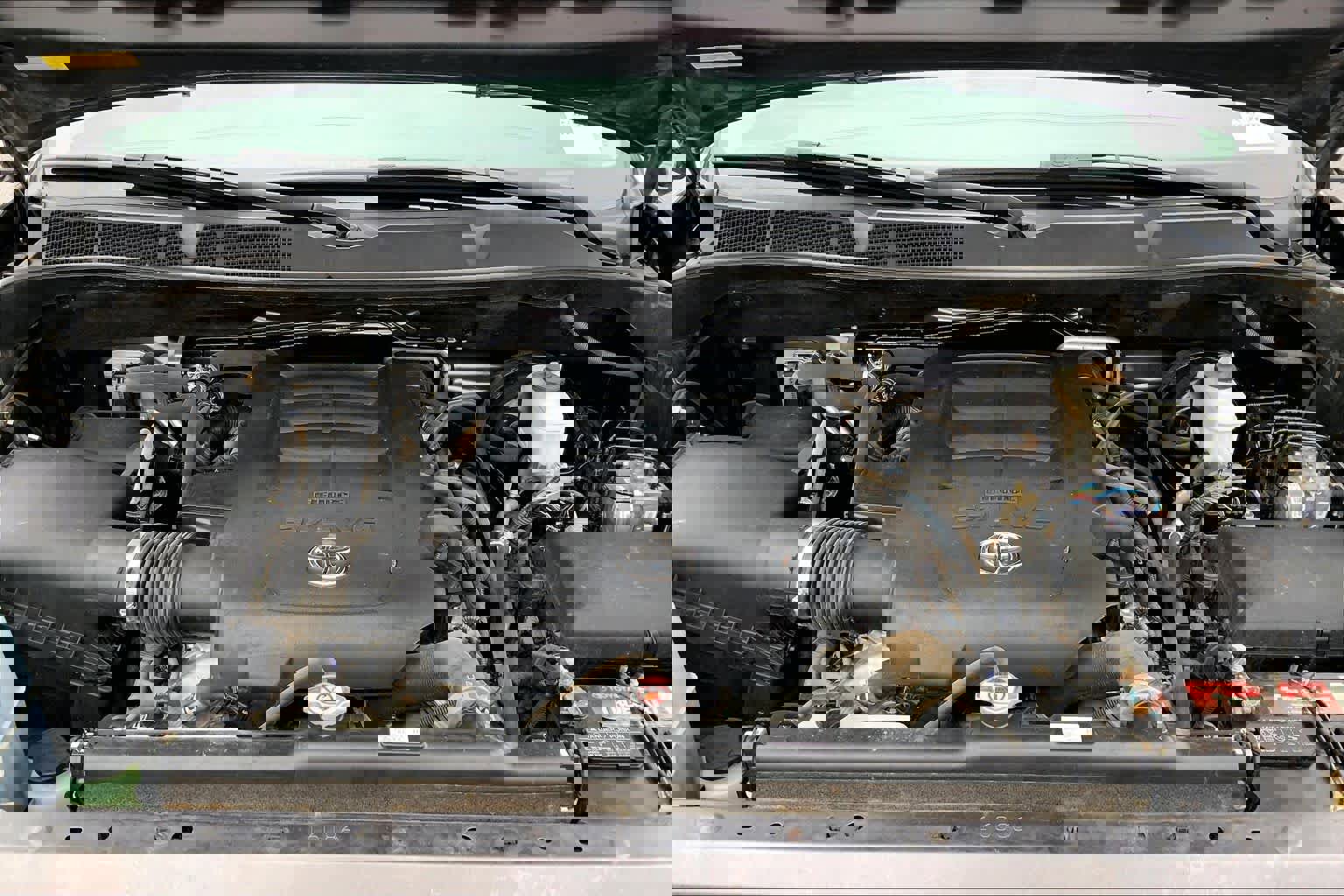 Used 2018 Toyota Sequoia Platinum w/ Preferred Accessory Package image 32