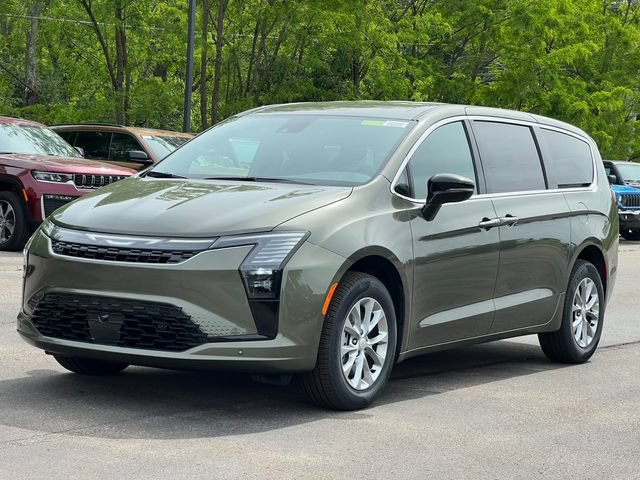 New 2027 Chrysler Pacifica Select AWD/4WD image 45