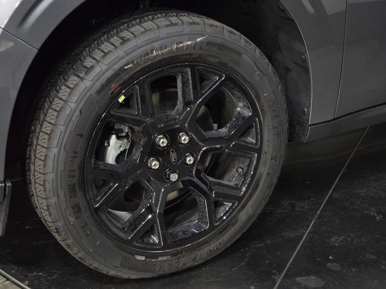 New 2025 Ford Maverick XLT w/ Black Appearance Package image 14