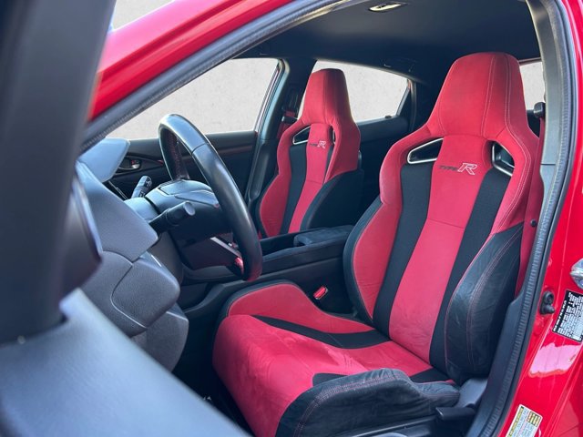 Used 2018 Honda Civic Type R image 17