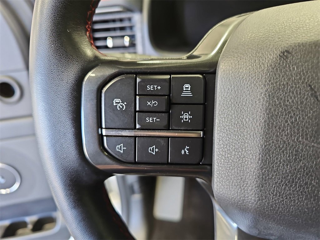 Used 2022 Ford Expedition Max Limited image 17