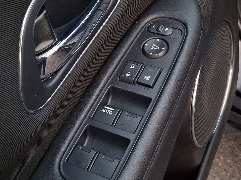 Used 2017 Honda HR-V EX image 25