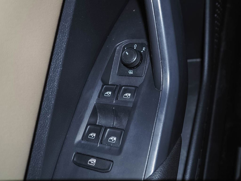 Used 2019 Volkswagen Jetta SE image 25