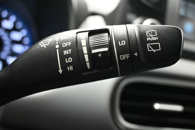 Used 2021 Hyundai Kona Limited w/ Cargo Package FWD image 26