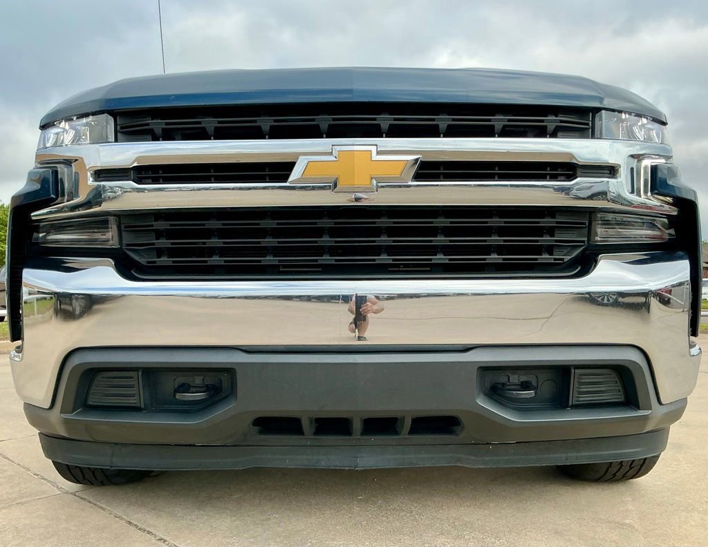 Used 2020 Chevrolet Silverado 1500 LT w/ LT Value Package AWD/4WD image 9