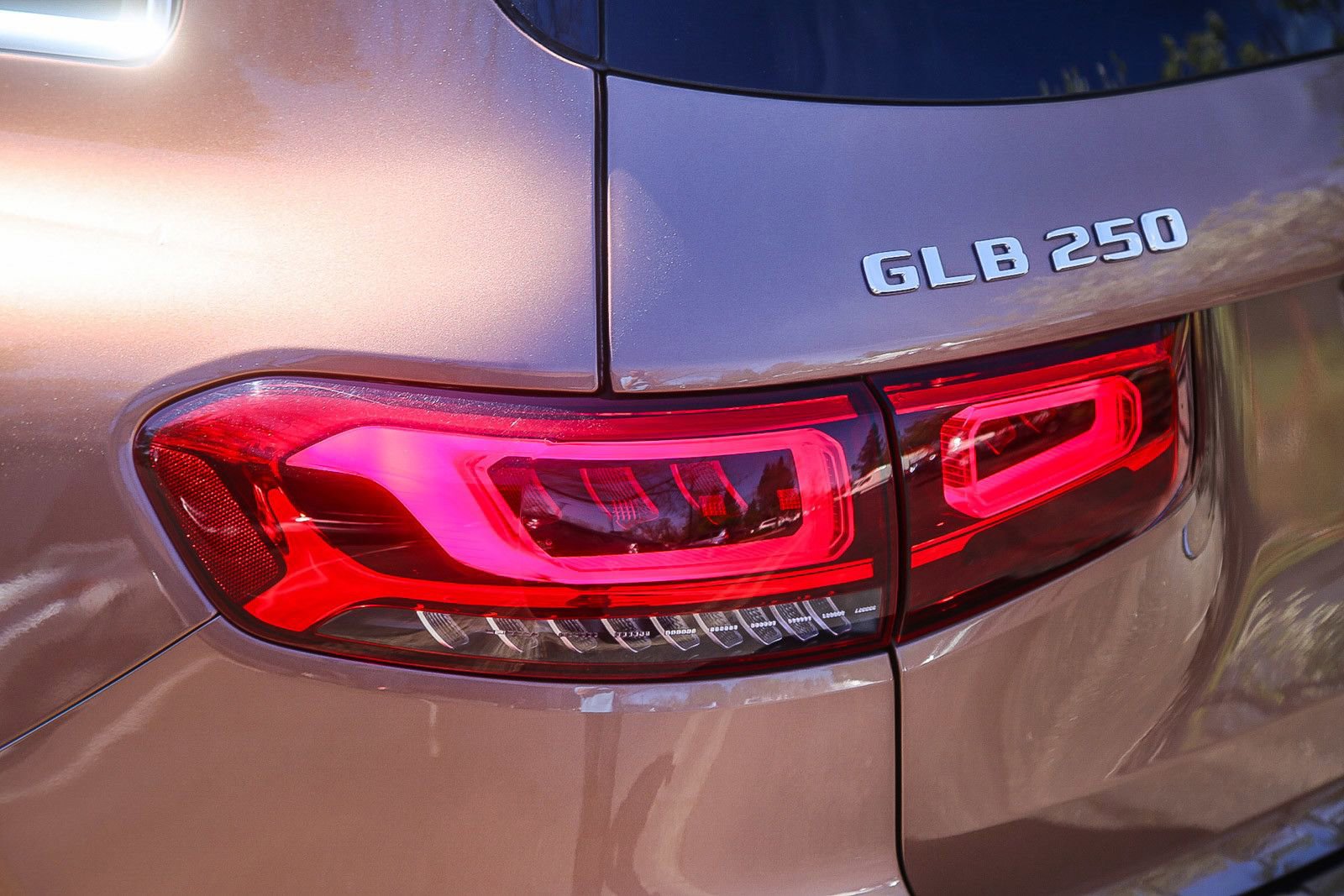 Certified 2022 Mercedes-Benz GLB 250 4MATIC image 8