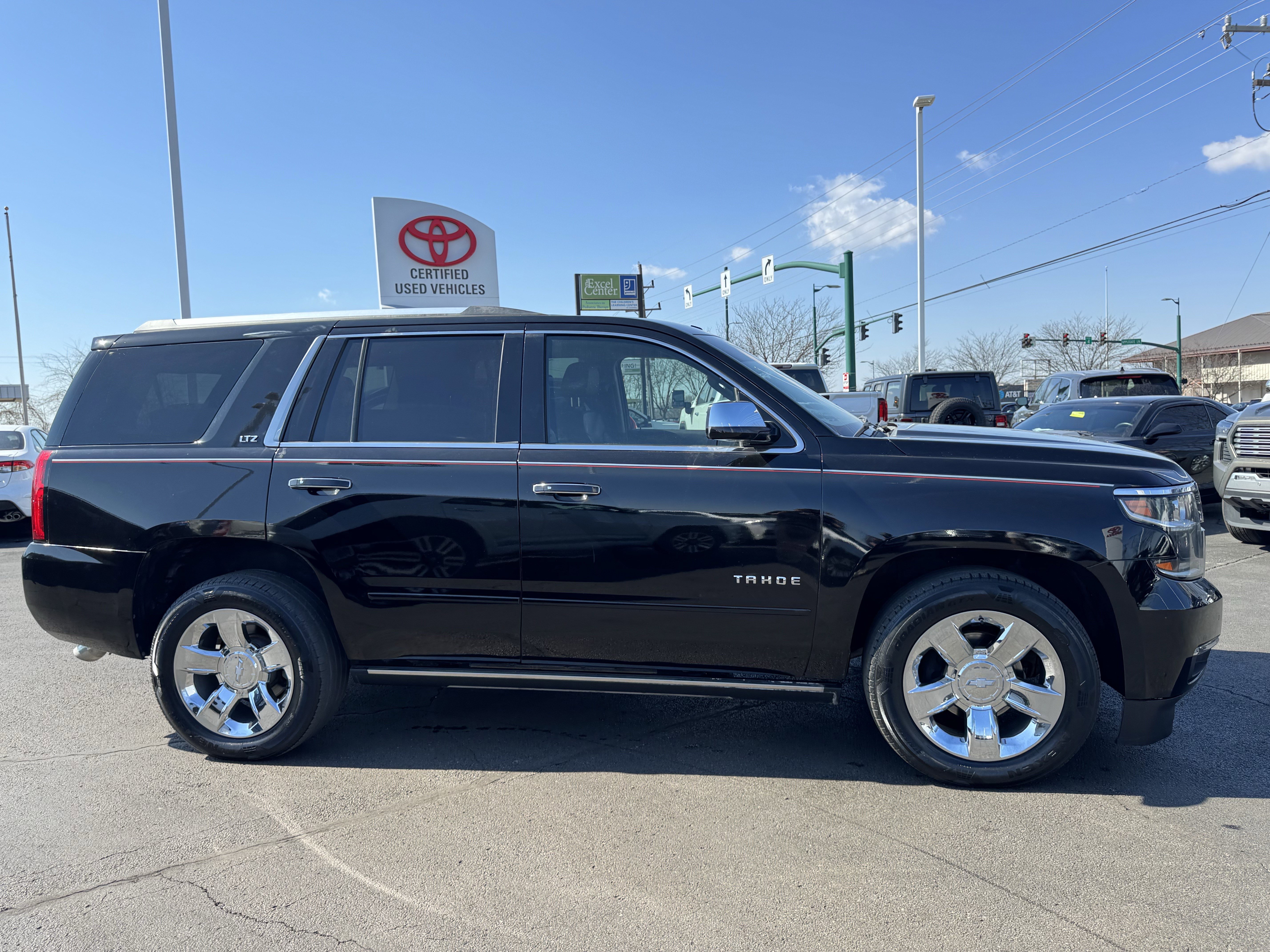 Used 2015 Chevrolet Tahoe LTZ image 16