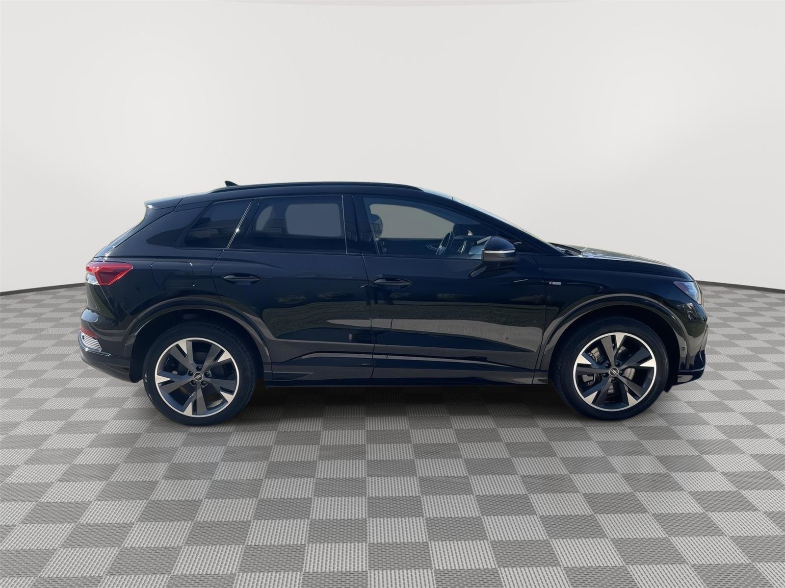 Used 2023 Audi Q4 e-tron Prestige w/ Black Optic Package AWD/4WD image 9