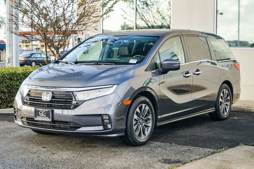 Used 2023 Honda Odyssey EX-L image 3