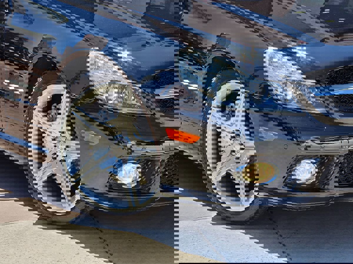 Used 2012 Mercedes-Benz SL 550 image 6