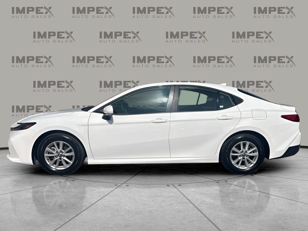 Used 2025 Toyota Camry LE FWD image 2