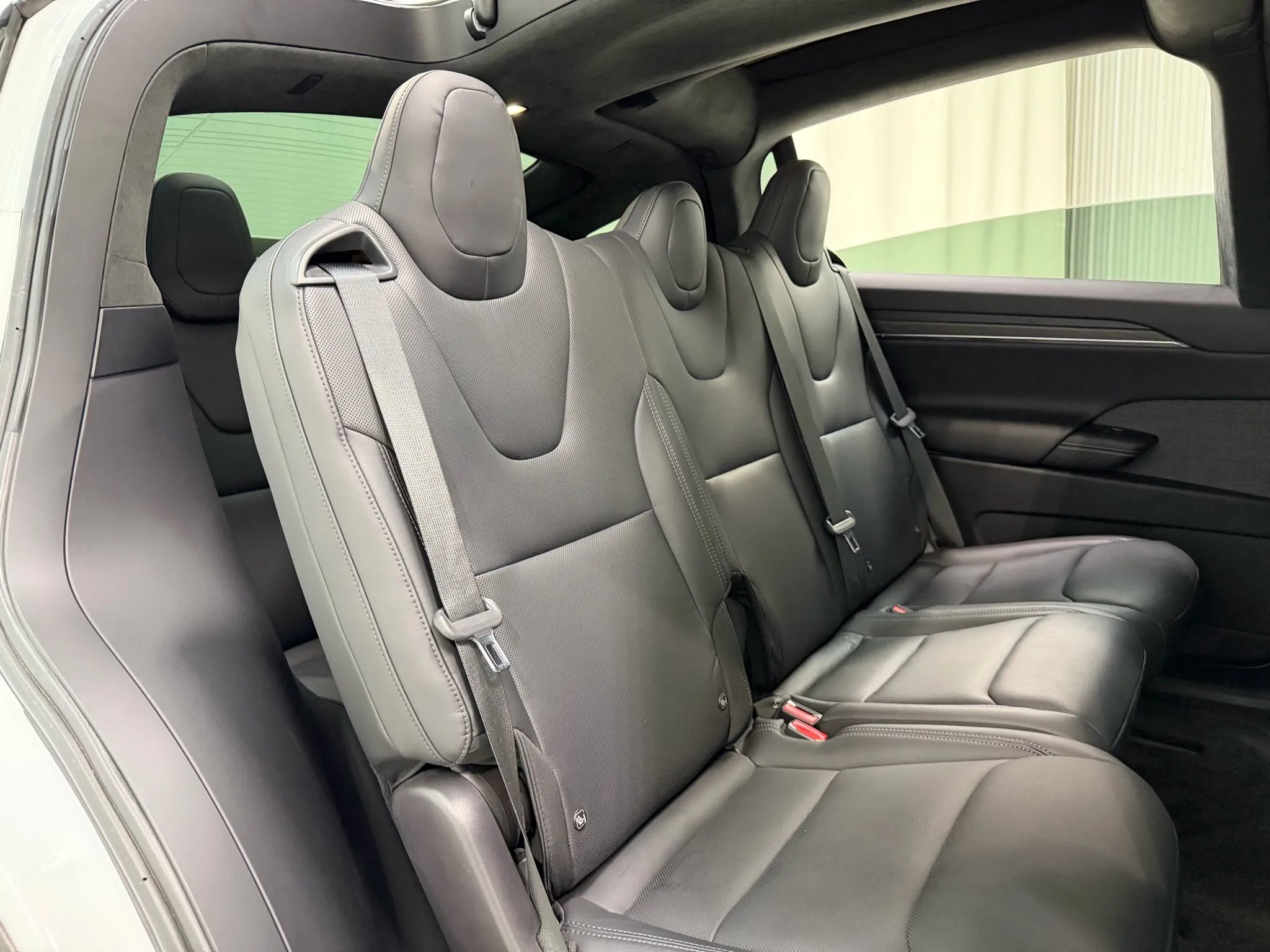 Used 2023 Tesla Model X image 23