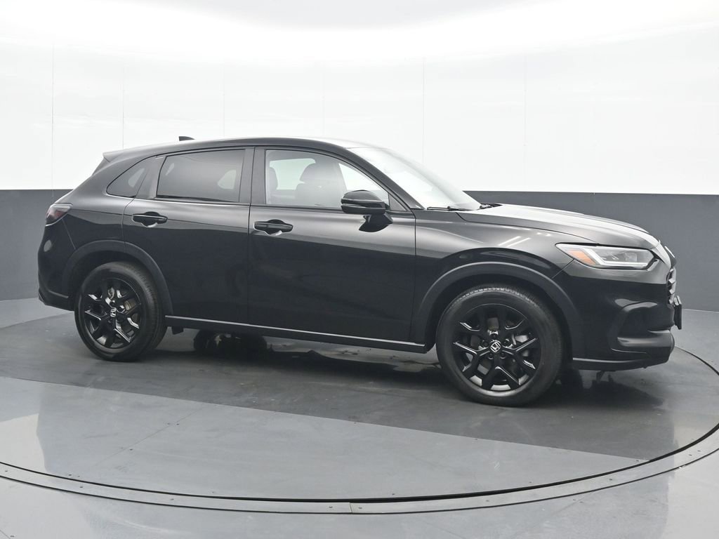 Used 2023 Honda HR-V Sport image 8