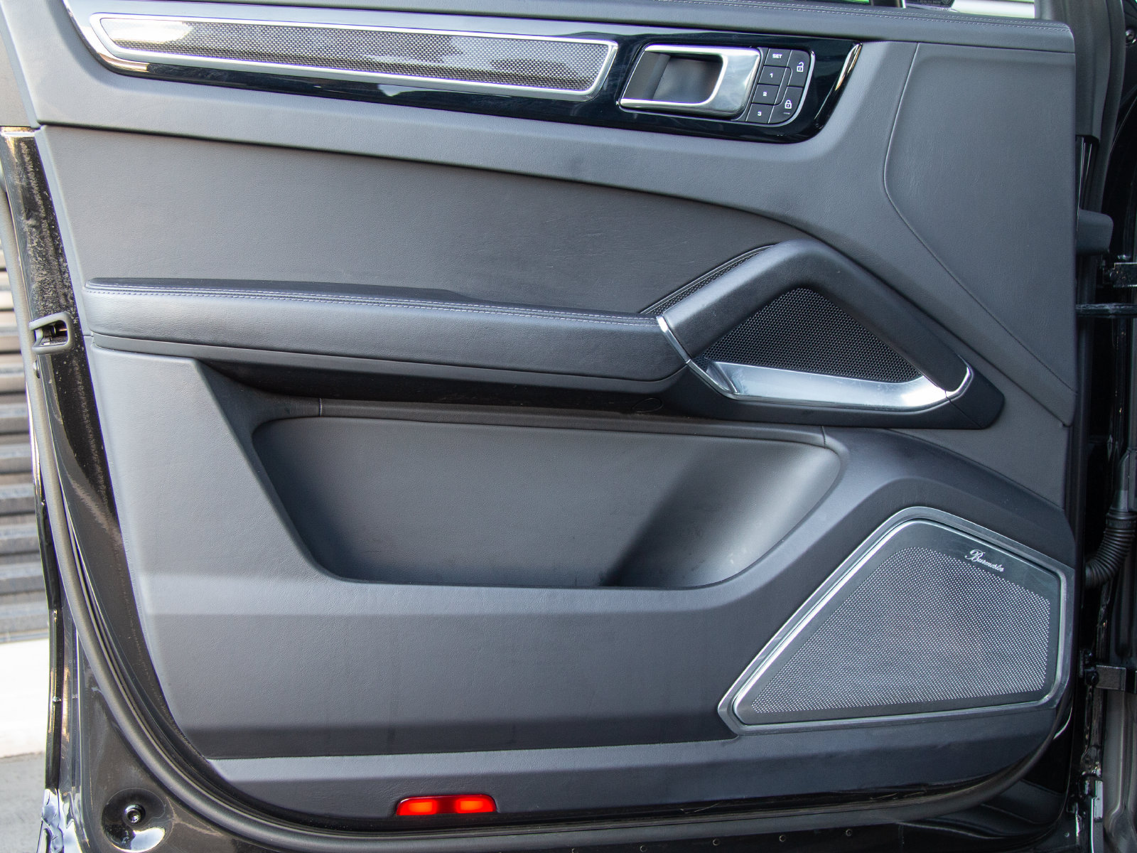 Certified 2023 Porsche Cayenne Turbo AWD/4WD image 14