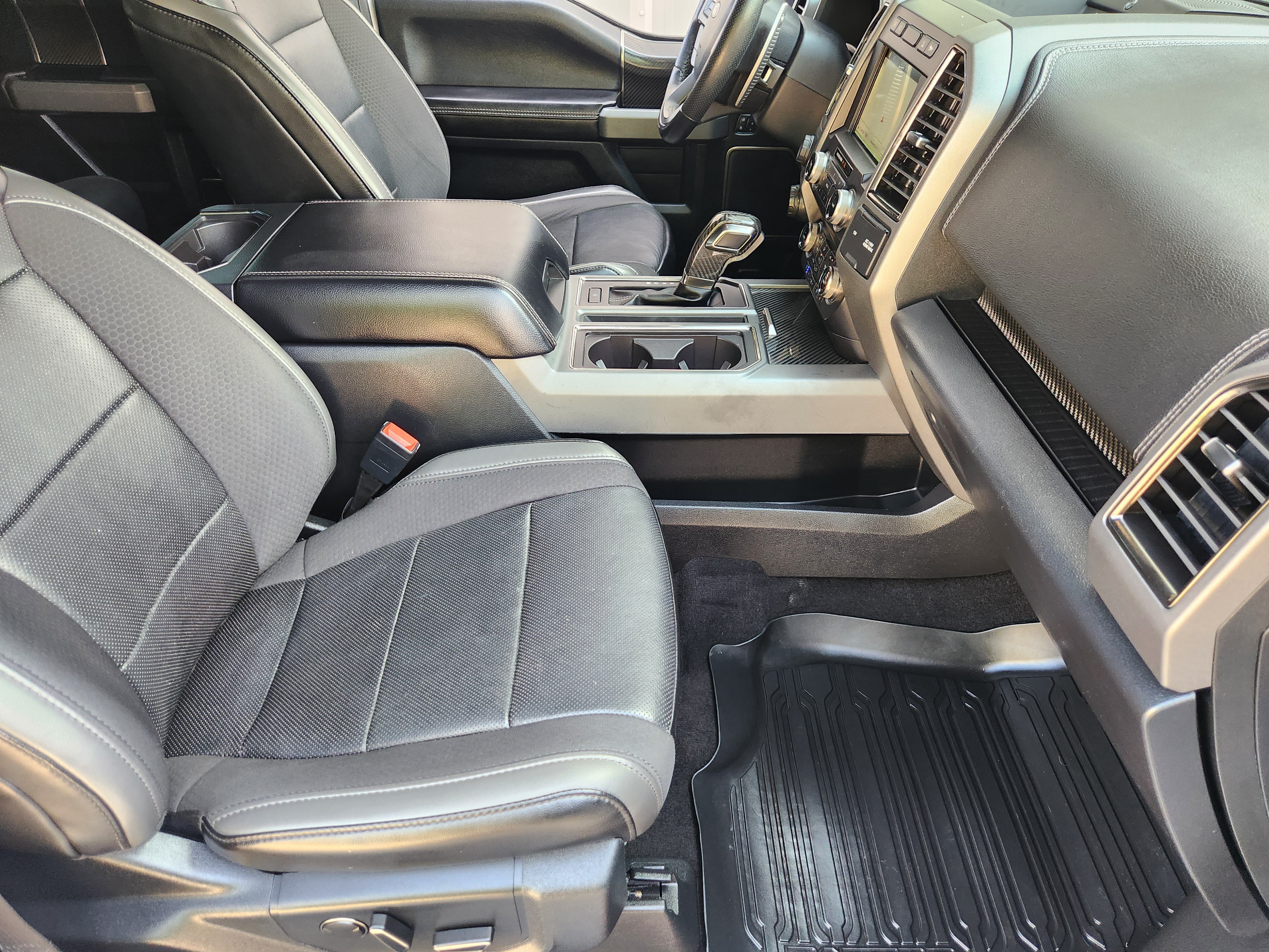 Used 2019 Ford F150 Raptor w/ Equipment Group 802A Luxury AWD/4WD image 9