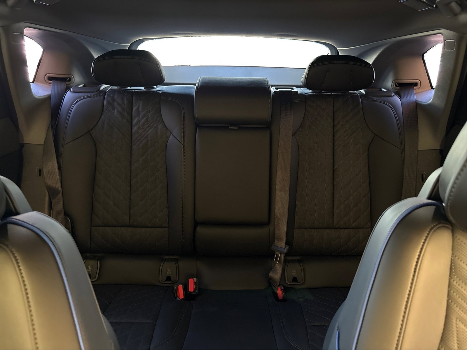 New 2026 Cadillac Optiq V AWD/4WD image 17