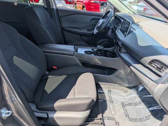 Used 2023 Nissan Rogue S FWD image 10