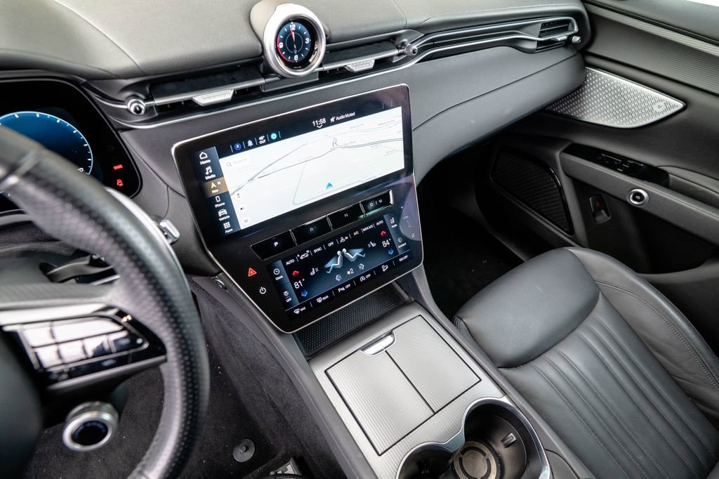 Used 2024 Maserati Grecale GT image 25