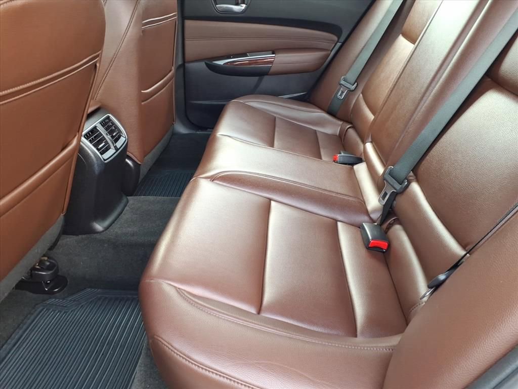 Used 2016 Acura TLX image 16