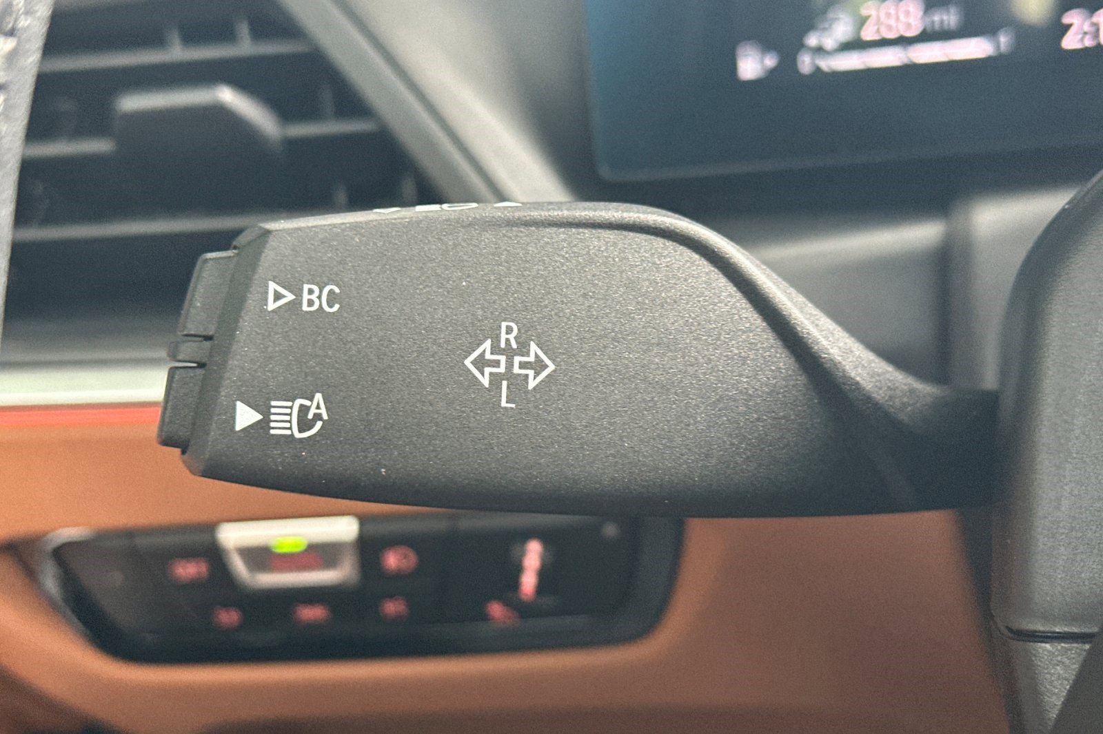 Certified 2023 BMW 330e w/ Premium Package image 32