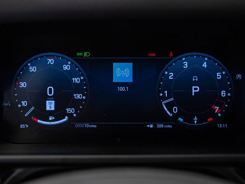 New 2026 Land Rover Defender 110 Trophy Edition AWD/4WD image 34