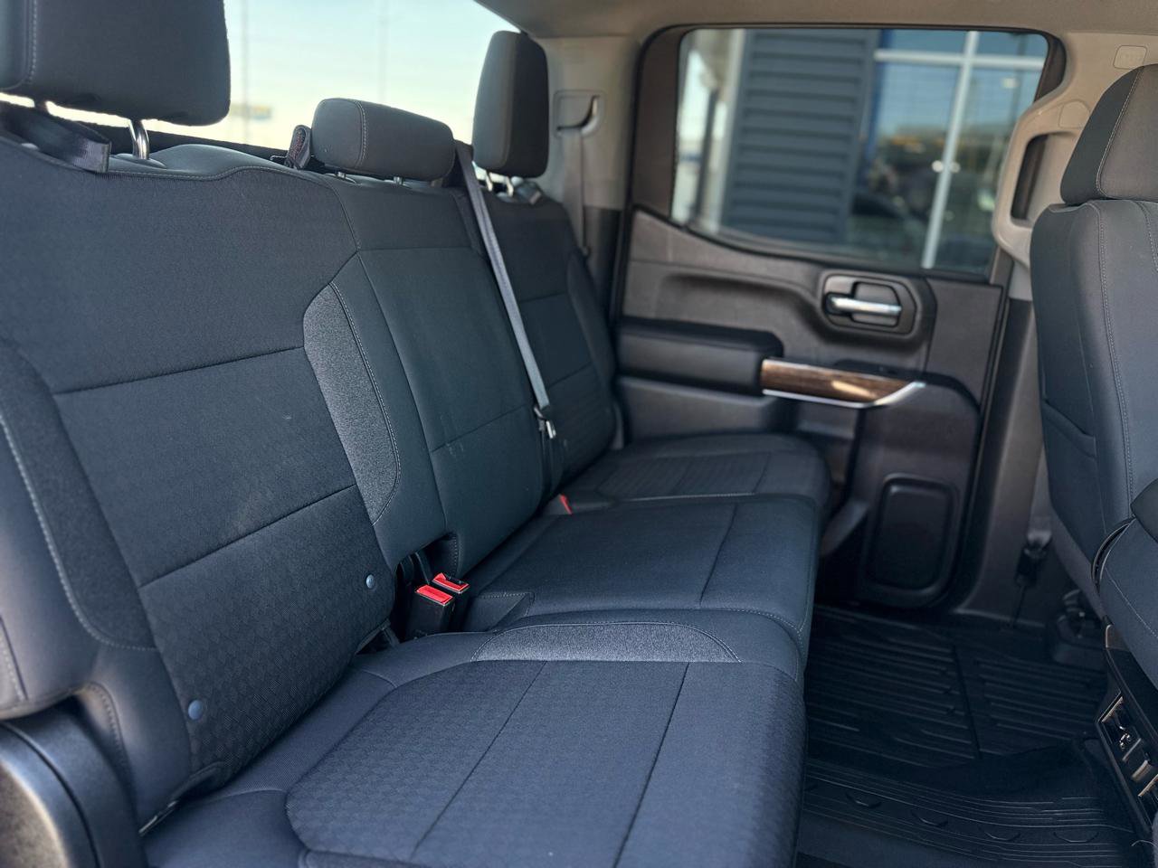 Used 2020 GMC Sierra 1500 SLE w/ SLE Value Package AWD/4WD image 16