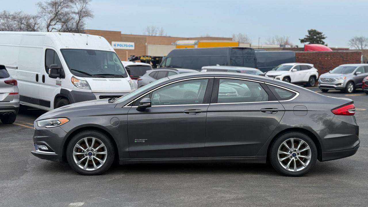 Used 2017 Ford Fusion Energi SE image 4
