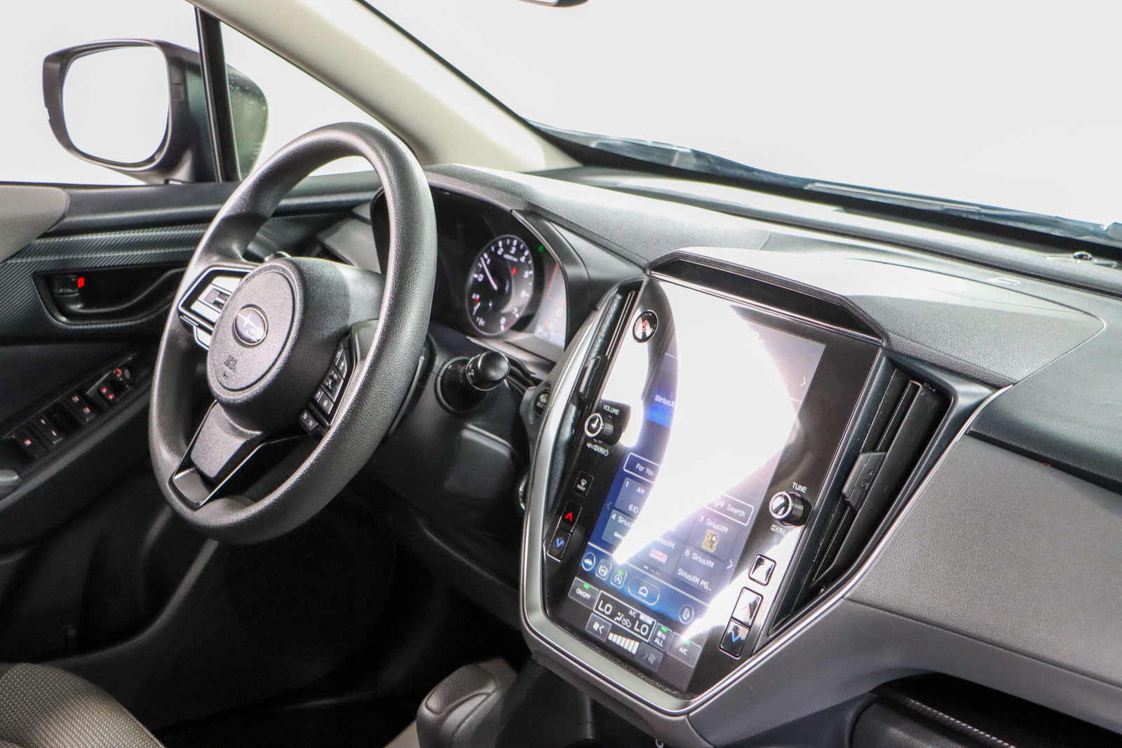 Used 2024 Subaru Crosstrek 2.0i Premium w/ Crosstrek Mirror Package AWD/4WD image 25