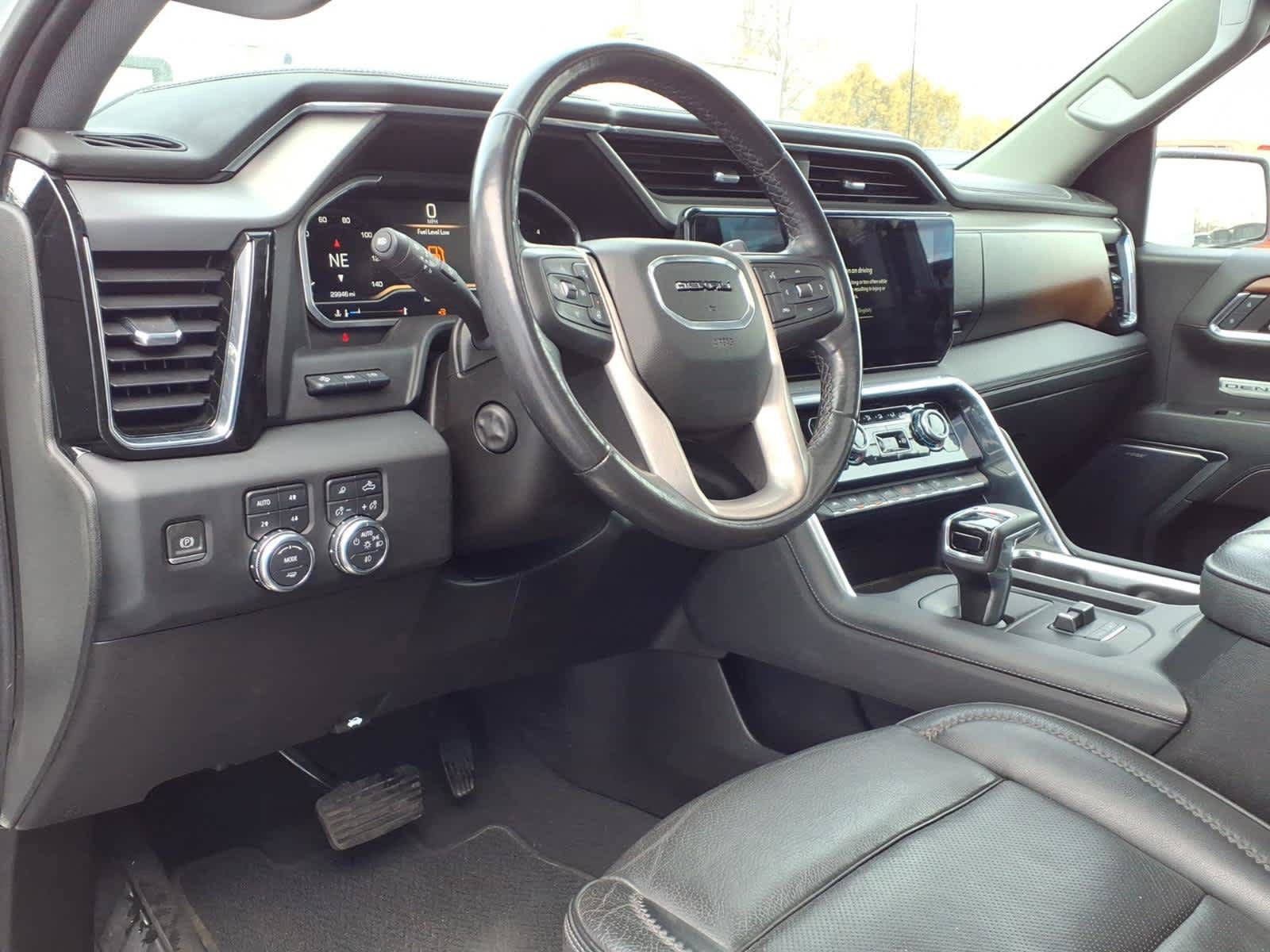 Certified 2023 GMC Sierra 1500 Denali w/ Denali Reserve Package AWD/4WD image 9