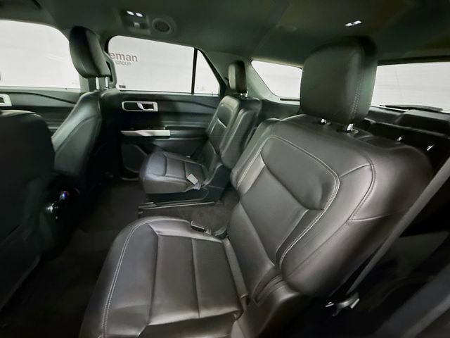 Used 2022 Ford Explorer XLT w/ Equipment Group 202A image 25
