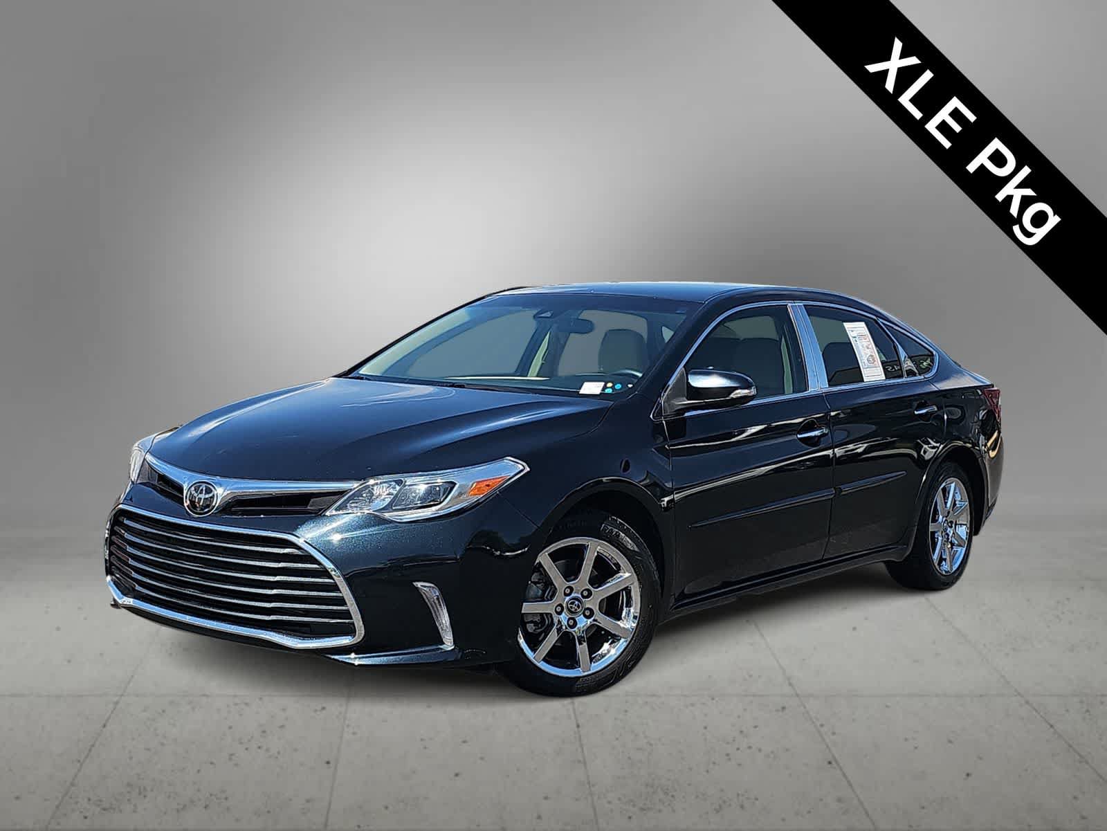 Used 2017 Toyota Avalon XLE w/ Protection Package FWD image 1