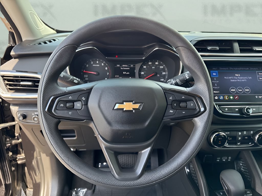 Used 2023 Chevrolet TrailBlazer LT w/ Convenience Package AWD/4WD image 14