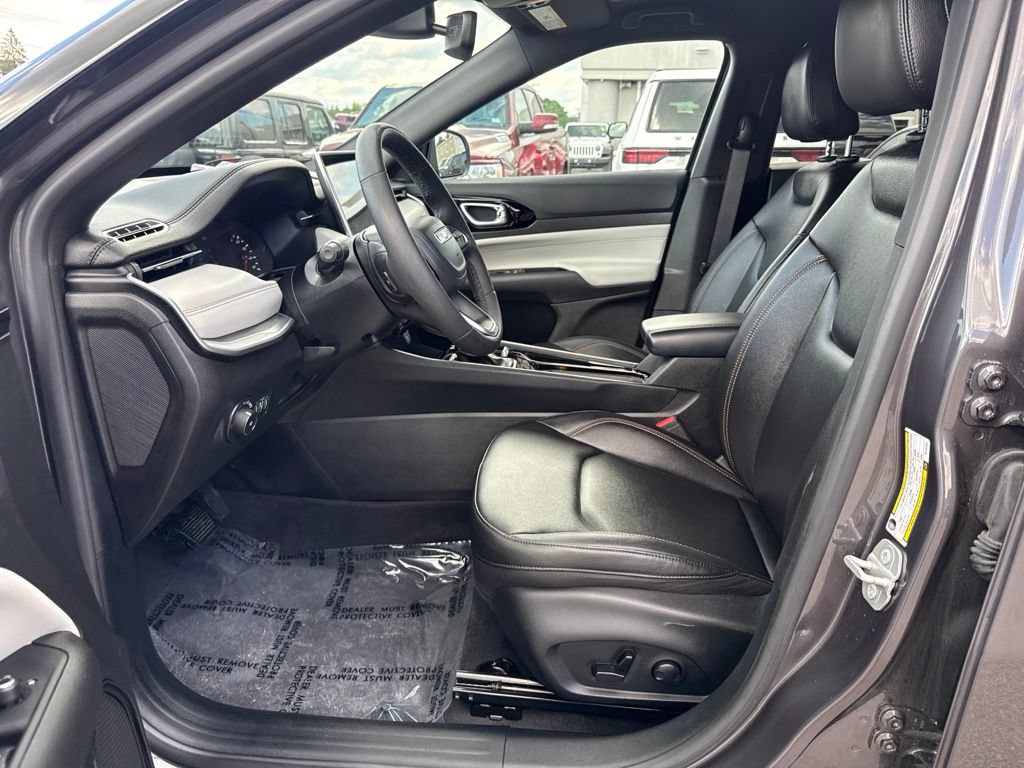 Certified 2024 Jeep Compass Limited AWD/4WD image 16