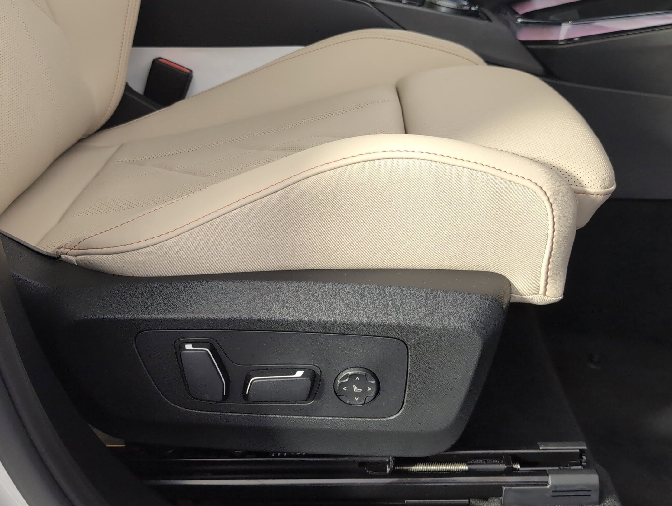 Used 2026 BMW X3 xDrive30 w/ Convenience Package image 31