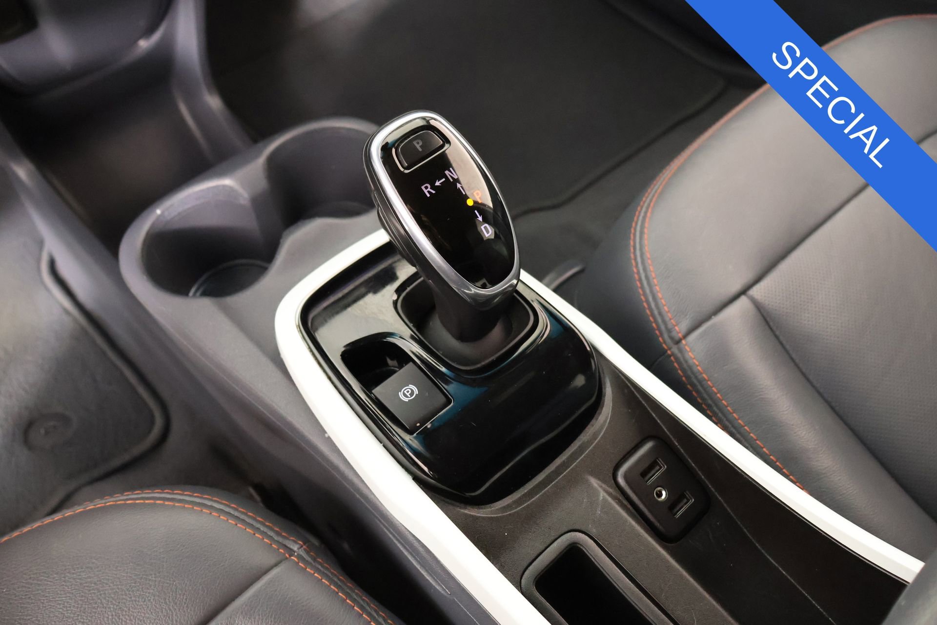 Used 2020 Chevrolet Bolt Premier w/ Infotainment Package image 8