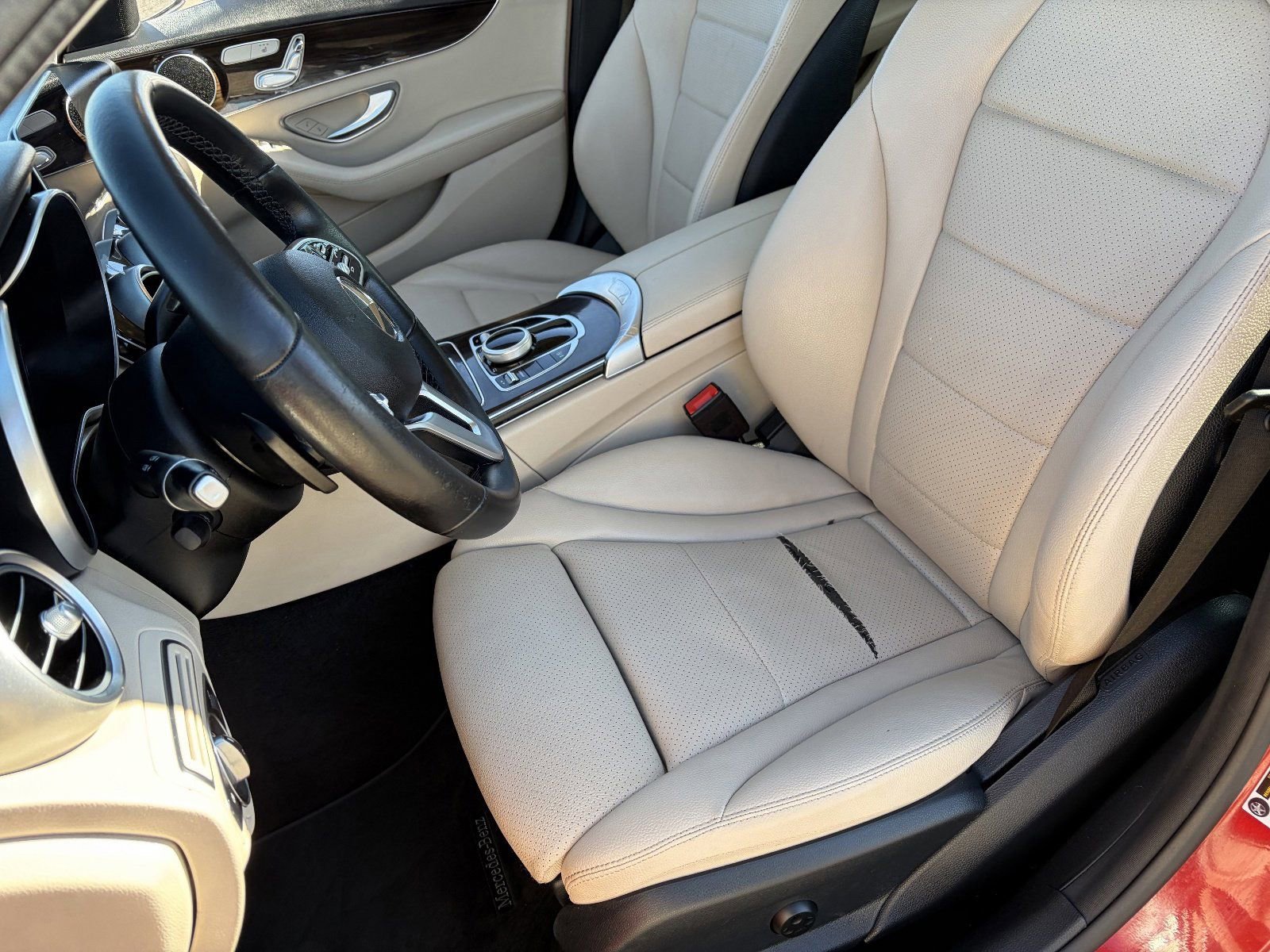 Used 2019 Mercedes-Benz C 300 Sedan image 21