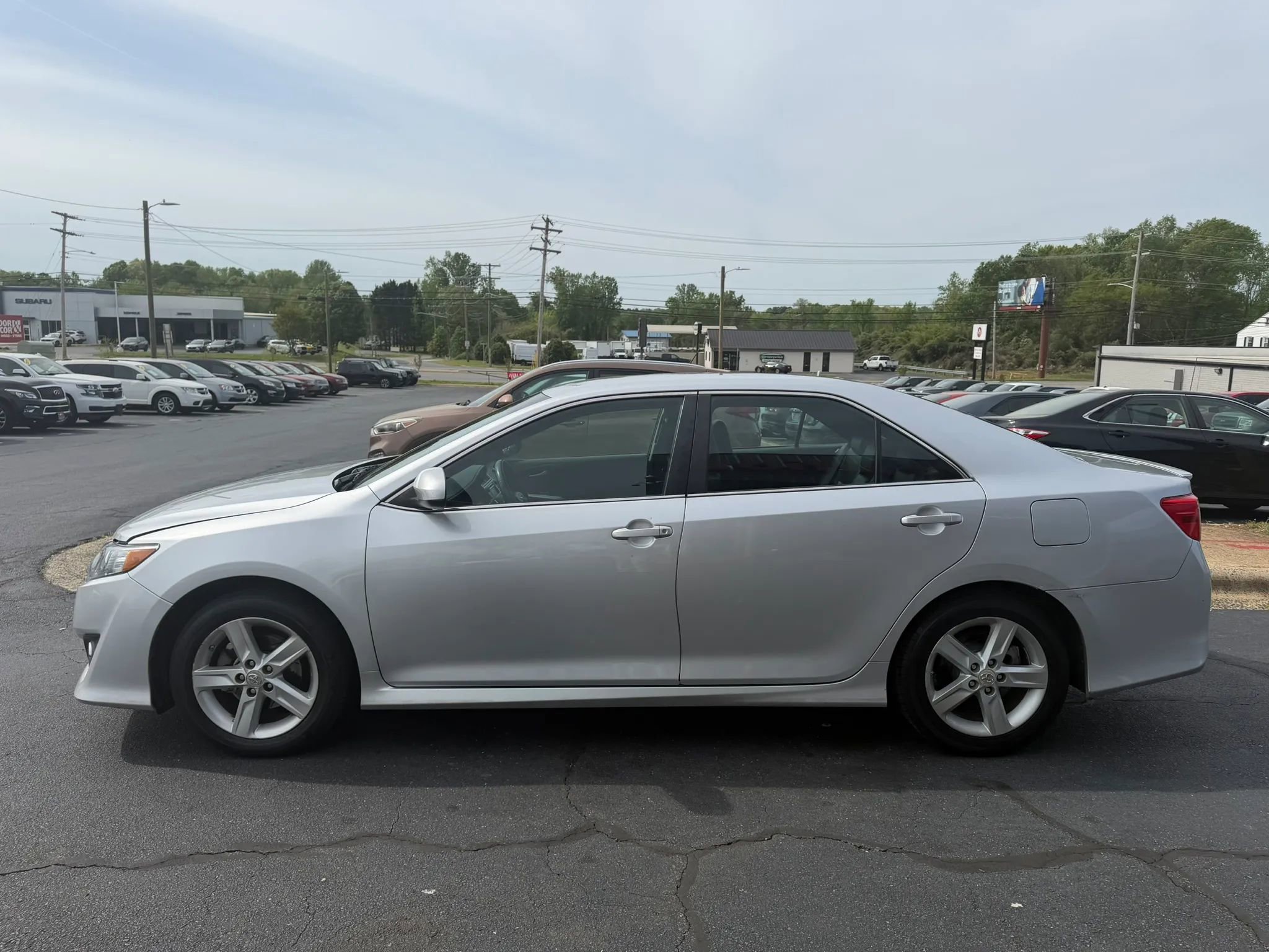 Used 2012 Toyota Camry SE image 4