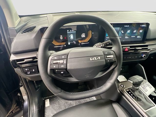 New 2026 Kia Sportage EX FWD image 11