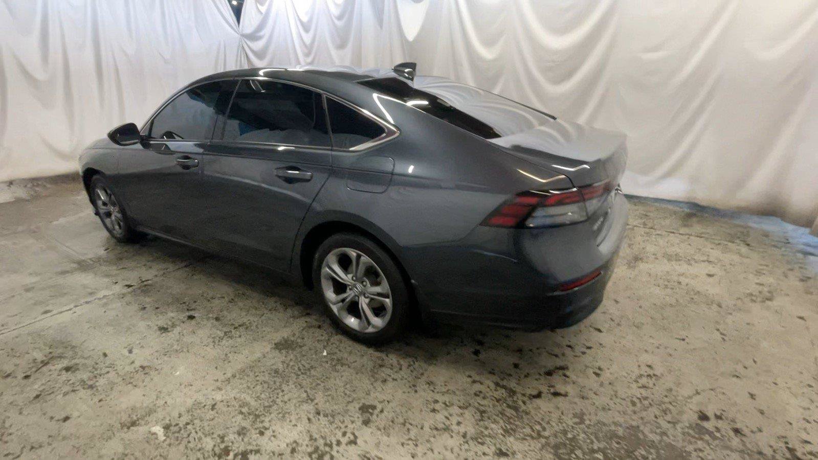 Used 2023 Honda Accord EX image 9