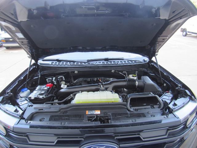 Used 2025 Ford Expedition Active image 69