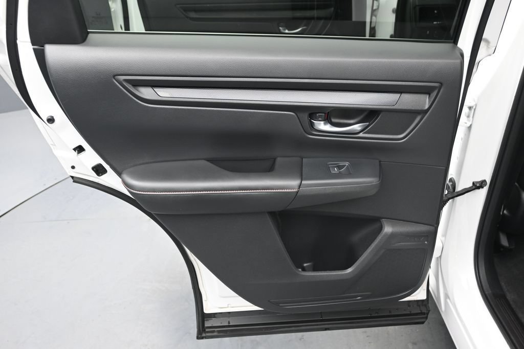 Used 2024 Honda CR-V Sport image 16