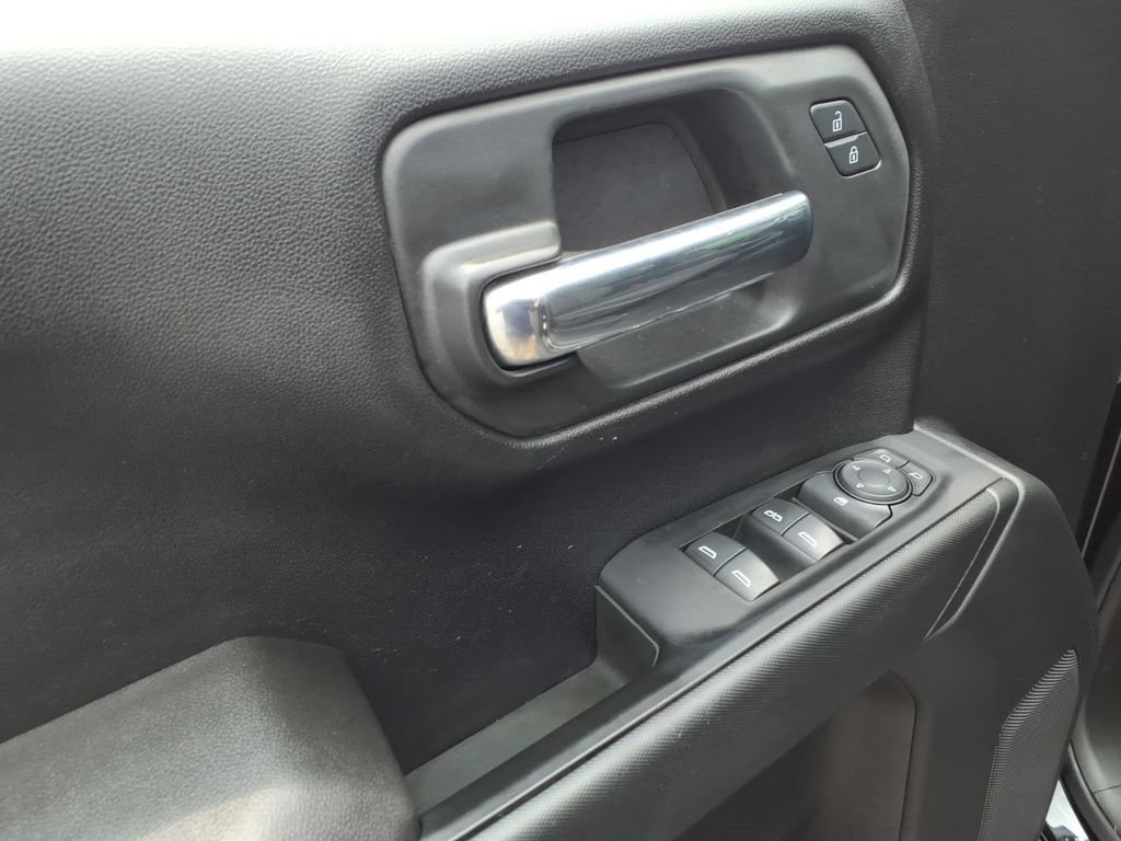 Certified 2024 Chevrolet Silverado 1500 Custom AWD/4WD image 13