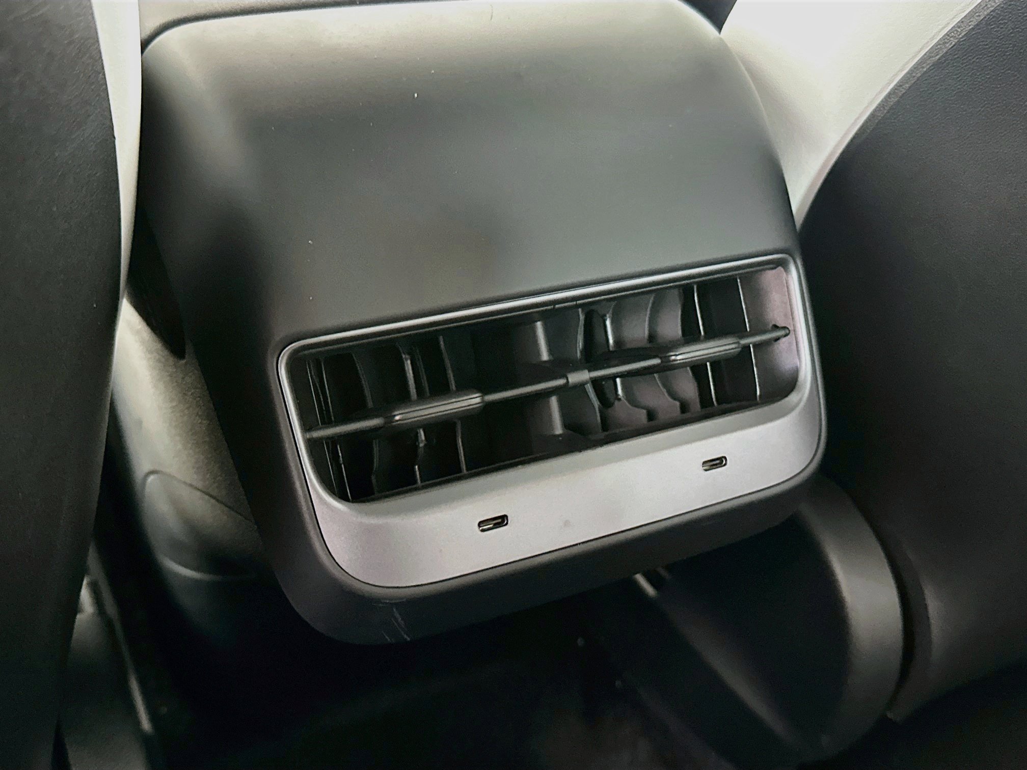 Used 2021 Tesla Model Y Long Range AWD/4WD image 26