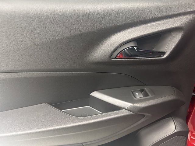 New 2026 Chevrolet Trax RS w/ Driver Confidence Package image 24